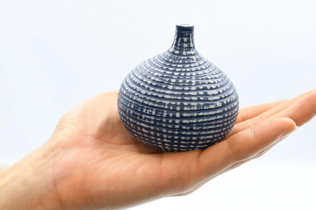 Congo Tiny Bud Vase