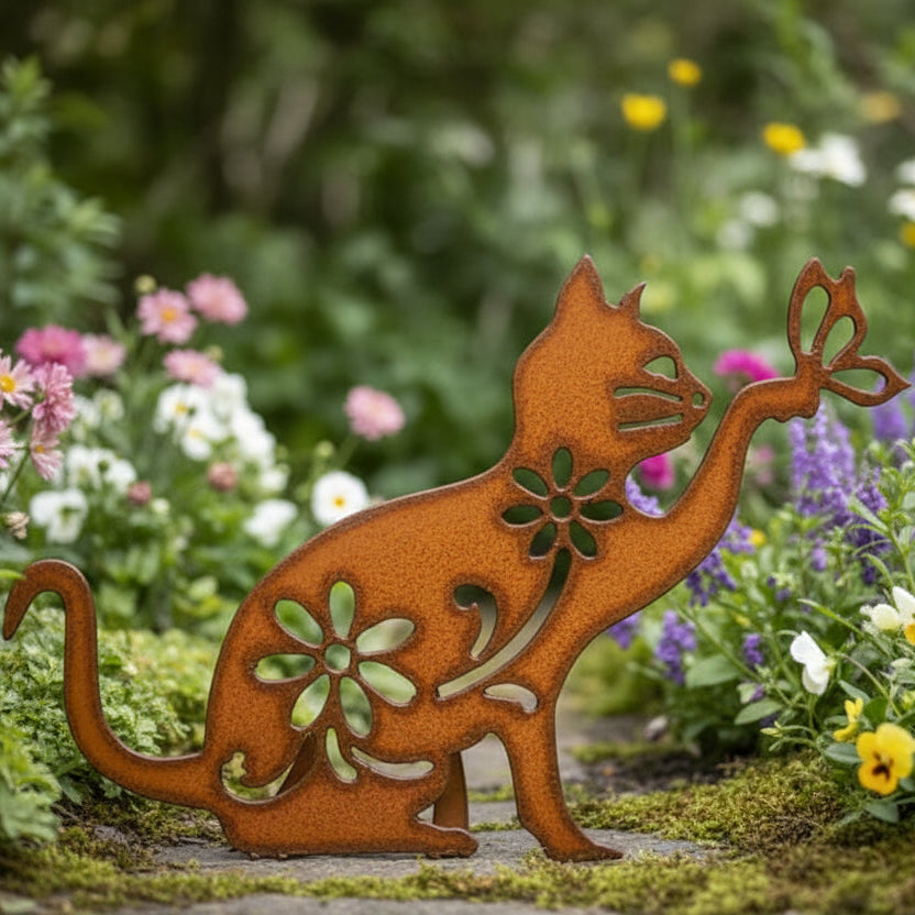 Rustic Metal Garden Cat
