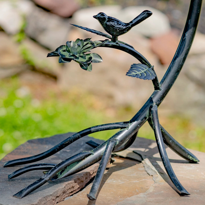 Scallop Edge Birdbath with Branch Stand