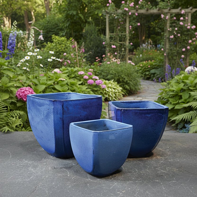 Short Cut Corner Square | Fireworks Blue