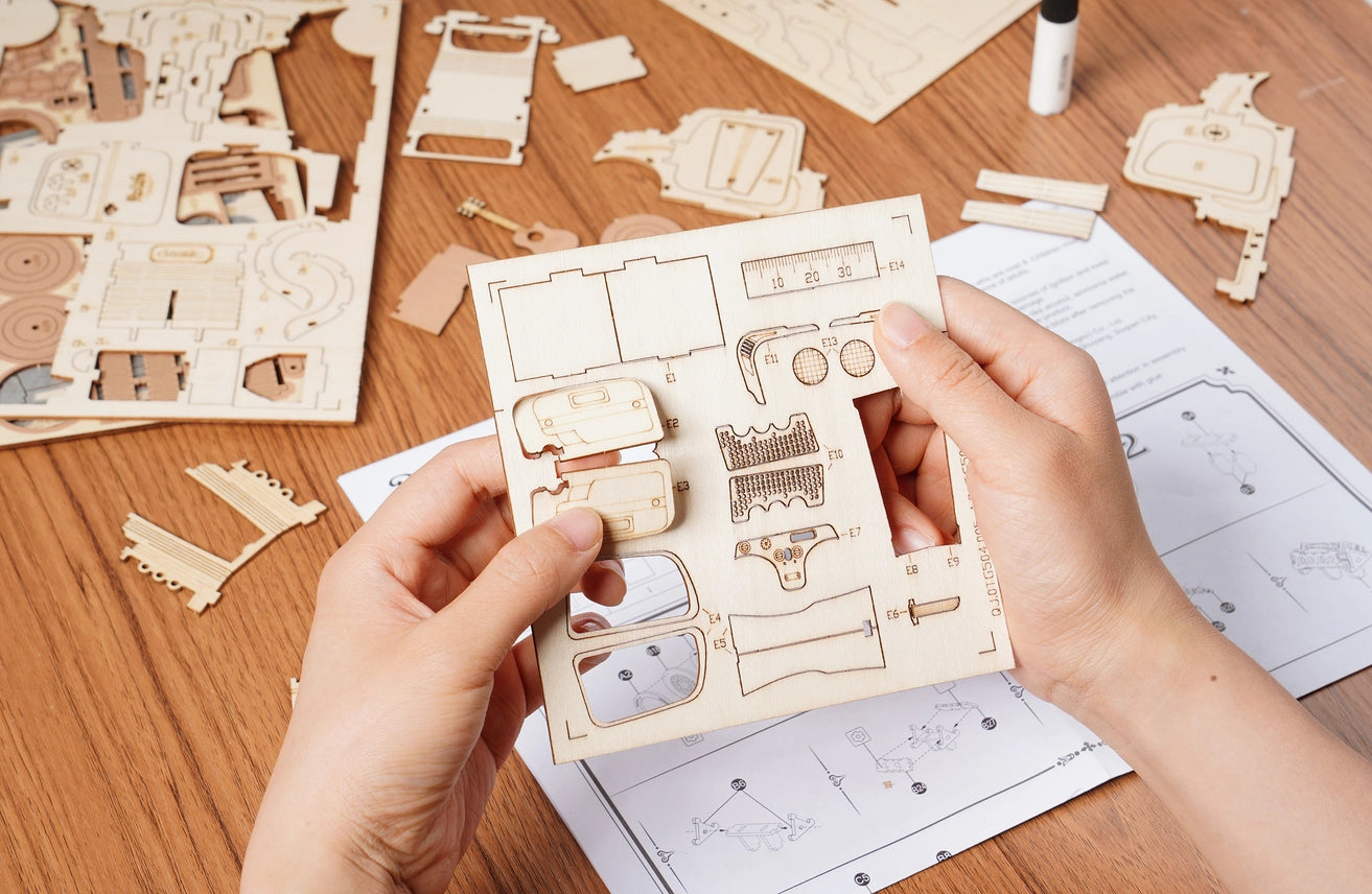 3D Laser Cut Wooden Vintage Car