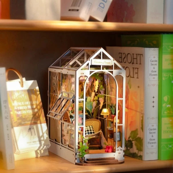 DIY Miniature House Book Nook Kit – Salt Flat Trading Co.