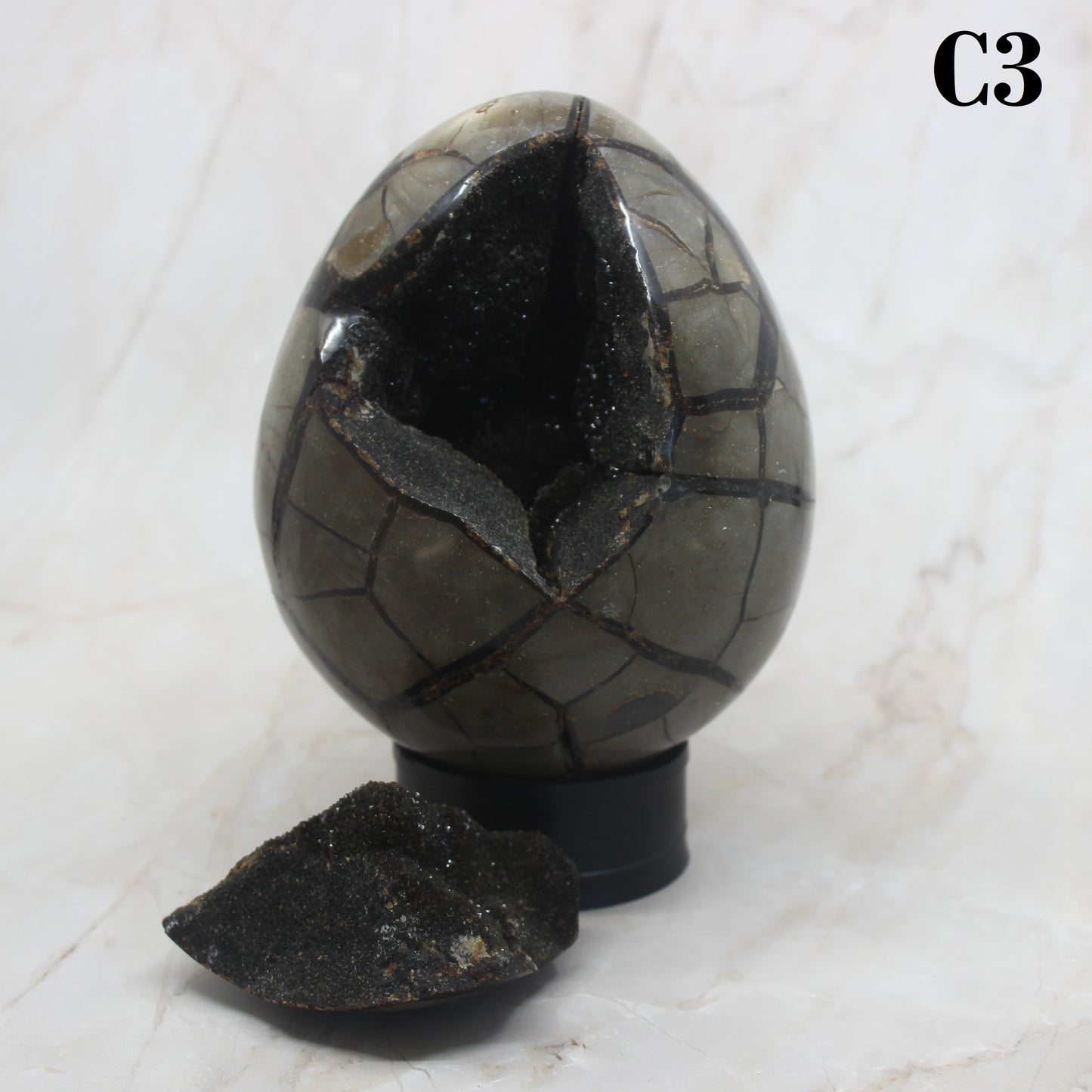 Peek-a-Boo Septarian Dragon Egg