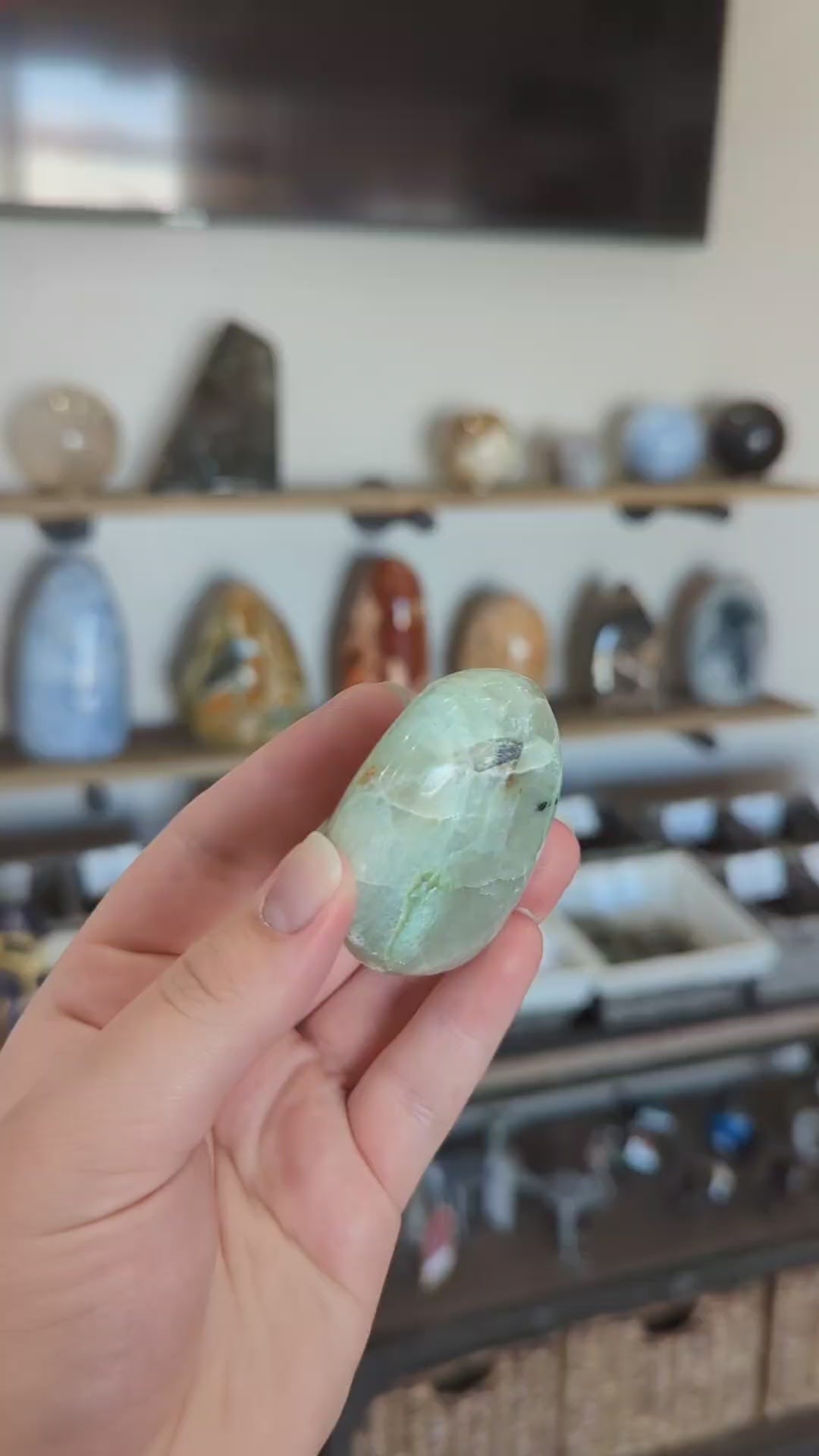 Garnierite Palm Stone